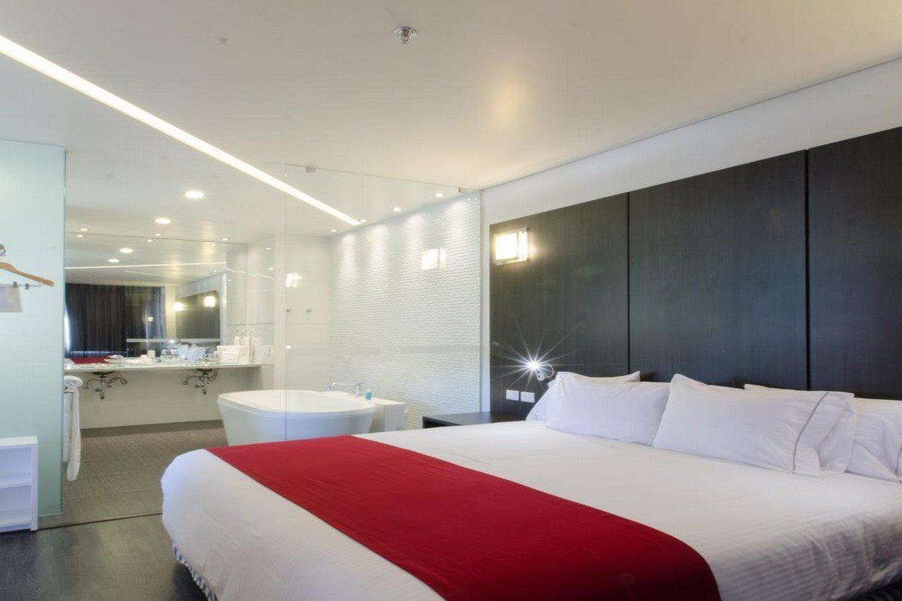Ramada Encore By Wyndham Guadalajara Sur Palomar Exterior photo