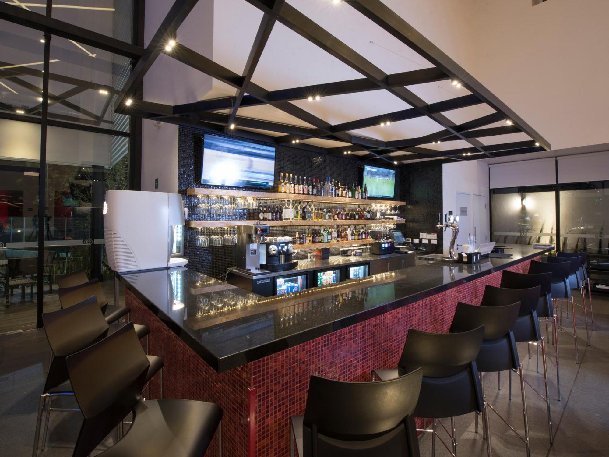 Ramada Encore By Wyndham Guadalajara Sur Palomar Exterior photo