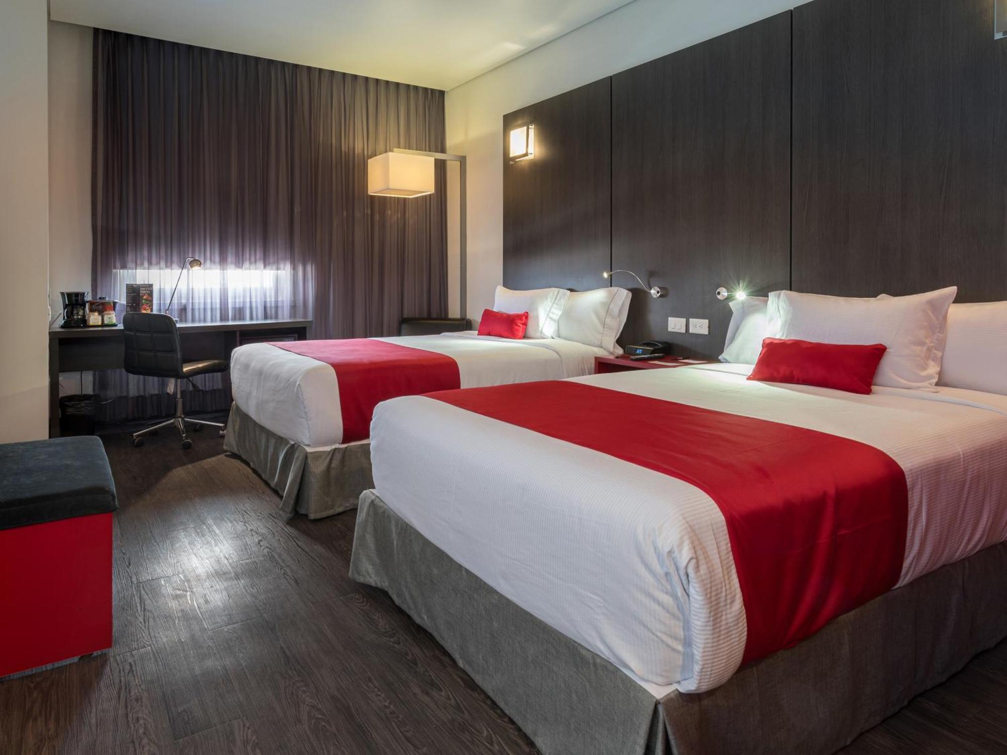 Ramada Encore By Wyndham Guadalajara Sur Palomar Exterior photo